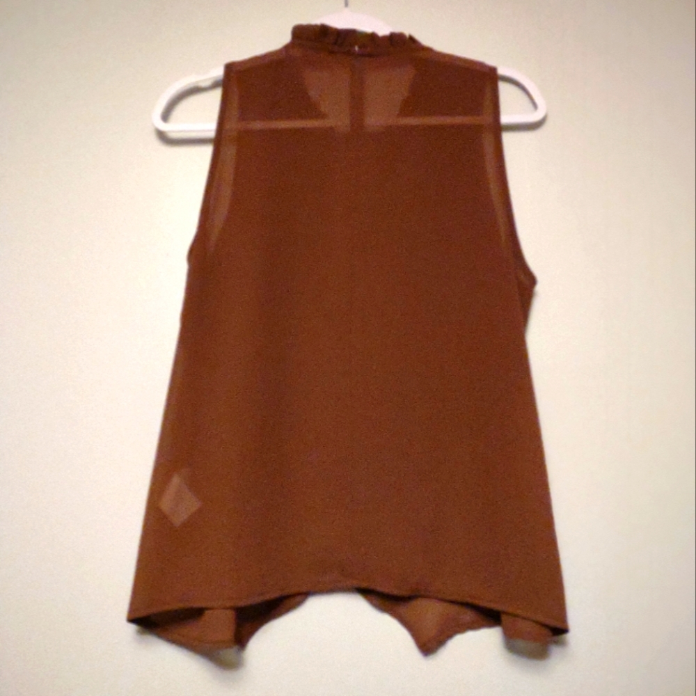 Suzy D Floaty Sleeveless Top Camel